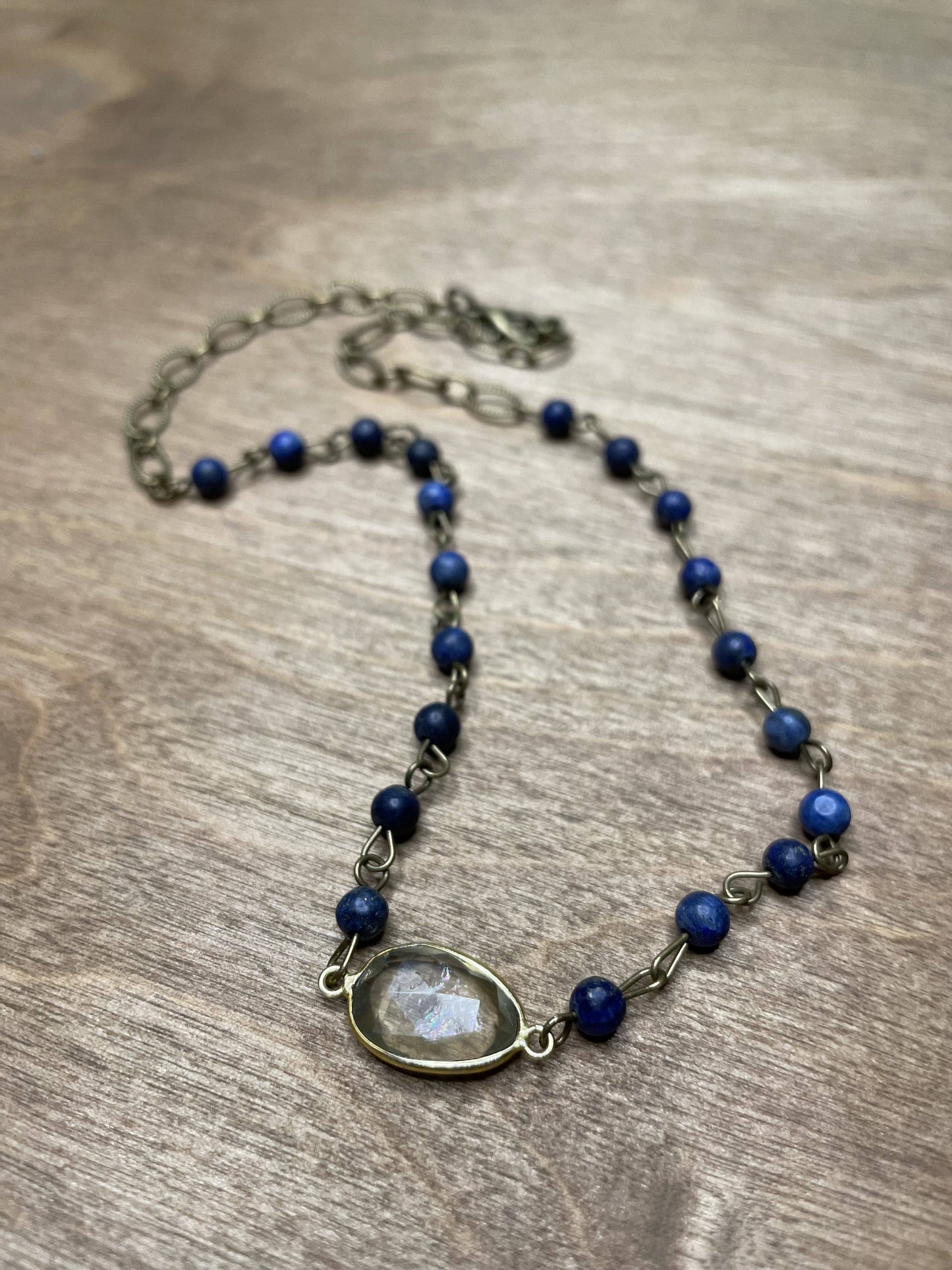 Oval Gem Necklaces-Pronoia