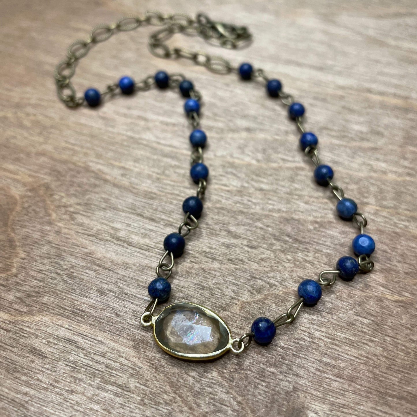 Oval Gem Necklaces-Pronoia