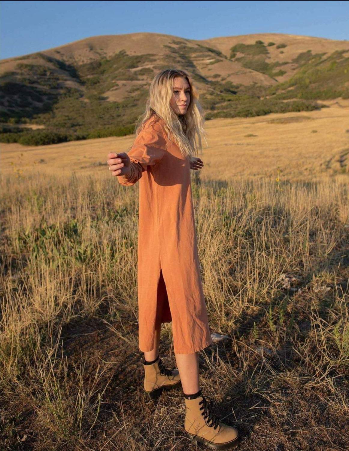 The Taylor Dress in Peach-People of Leisure